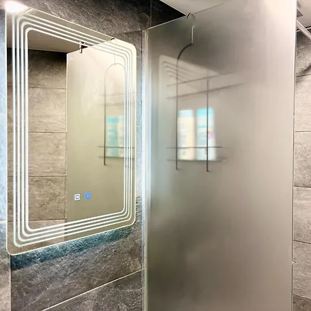 Апартаменты Red Square Residence