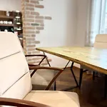 Red Square Apartment *