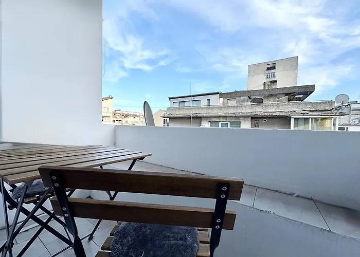 דירה Red Square Residence *