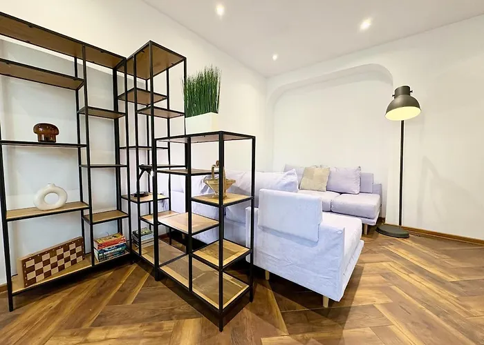 Red Square Apartment *